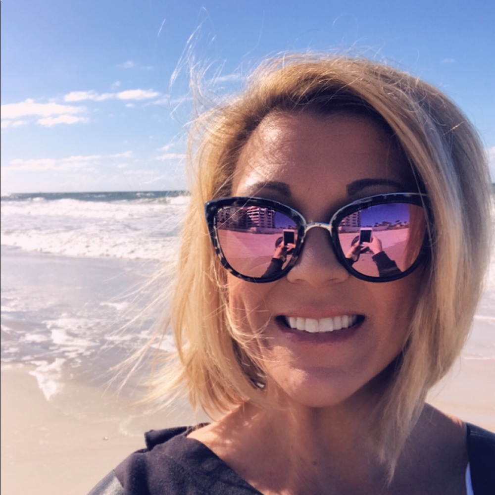 Meet your Posher, Lisa